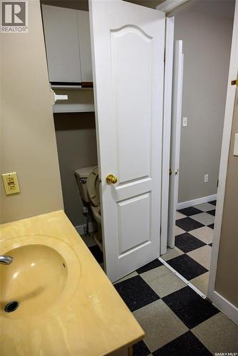 2332 Edgar Street, Regina, SK - Indoor Photo Showing Bathroom