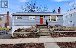 87 Symonds Street  Dartmouth, NS B3A 3M1