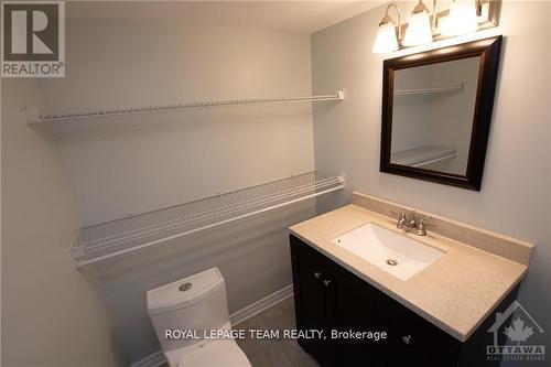 49 Crownhill Street, Ottawa, ON - Indoor Photo Showing Bathroom
