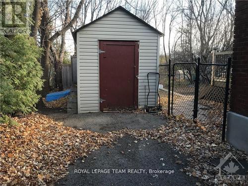 49 Crownhill Street, Ottawa, ON - Outdoor