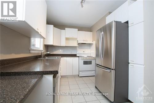 49 Crownhill Street, Ottawa, ON - Indoor Photo Showing Kitchen With Double Sink