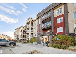 #158 7805 71 ST NW  Edmonton, AB T6B 3V6