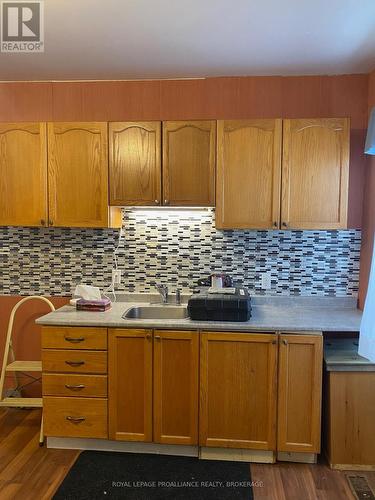 418 Montreal Street, Kingston (East Of Sir John A. Blvd), ON - Indoor Photo Showing Kitchen