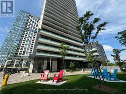 812 - 30 SAMUEL WOOD WAY  Toronto, ON M9B 0C9