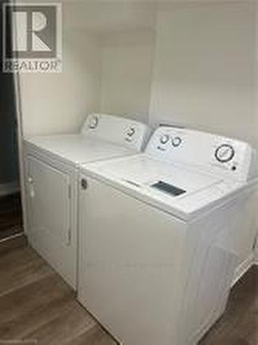 49 Province Street S, Hamilton, ON - Indoor Photo Showing Laundry Room