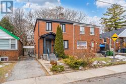 54 GLENSIDE AVENUE  Toronto, ON M4L 2T5