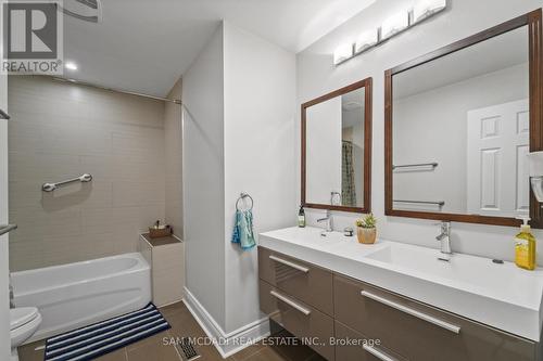 2988 Gulfstream Way, Mississauga, ON - Indoor Photo Showing Bathroom