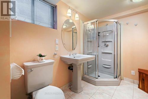 2529 Claymore Crescent, Mississauga, ON - Indoor Photo Showing Bathroom