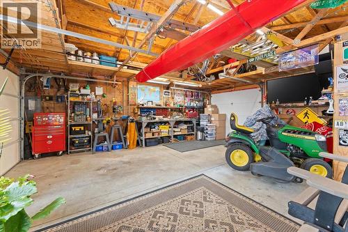 136 Lowes Sideroad, Amherstburg, ON - Indoor Photo Showing Garage