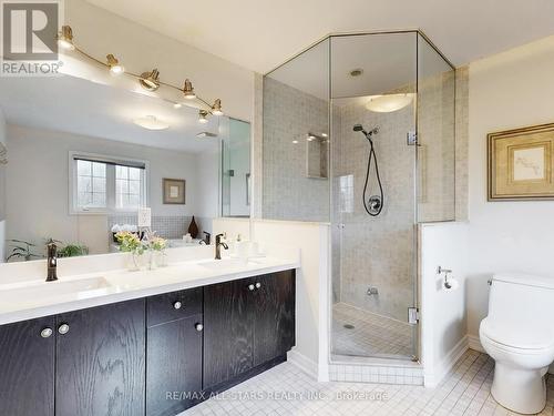 2 Yorkton Boulevard, Markham, ON - Indoor Photo Showing Bathroom