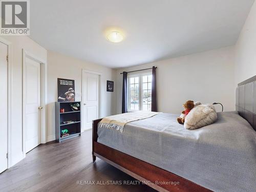2 Yorkton Boulevard, Markham, ON - Indoor Photo Showing Bedroom