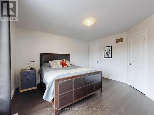 2 Yorkton Boulevard, Markham, ON - Indoor Photo Showing Bedroom