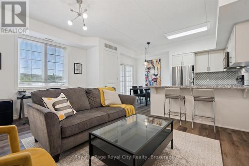 228 - 1077 GORDON STREET  Guelph (Kortright West), ON N1G 0E3