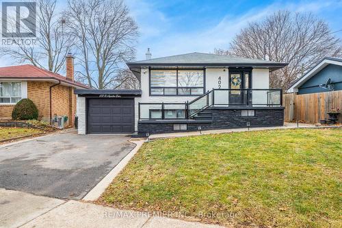 402 ST AUGUSTINE DRIVE  Oakville, ON L6K 3K9