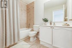 This room has been virtually staged - 