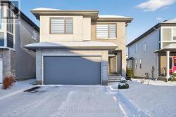 535 DRESSAGE AVENUE  Ottawa, ON K2V 0C6