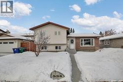 534 David Knight WAY  Saskatoon, SK S7K 5M4