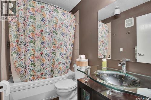 534 David Knight Way, Saskatoon, SK - Indoor Photo Showing Bathroom