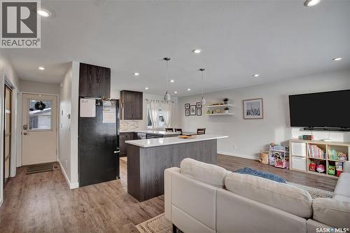 534 David Knight Way, Saskatoon, SK - Indoor