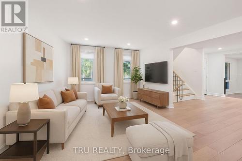 12 Apache Crescent, Ottawa, ON - Indoor Photo Showing Living Room