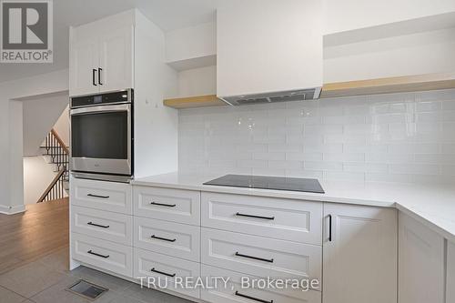 12 Apache Crescent, Ottawa, ON - Indoor Photo Showing Kitchen