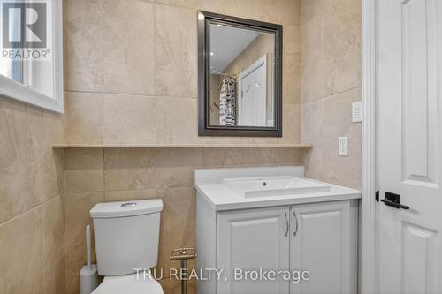 12 Apache Crescent, Ottawa, ON - Indoor Photo Showing Bathroom