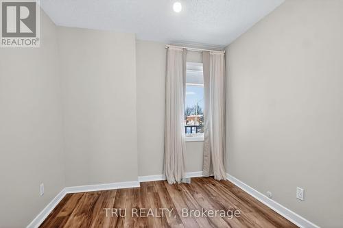 12 Apache Crescent, Ottawa, ON - Indoor Photo Showing Other Room