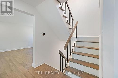 12 Apache Crescent, Ottawa, ON - Indoor Photo Showing Other Room