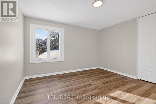 12 Apache Crescent, Ottawa, ON - Indoor Photo Showing Other Room