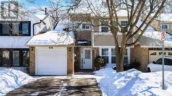 25 SANDUSKY CRESCENT  Aurora, ON L4G 3N3