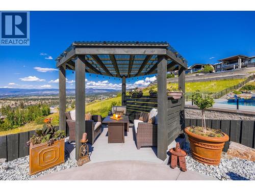 750 Kuipers Crescent, Kelowna, BC - Outdoor With In Ground Pool