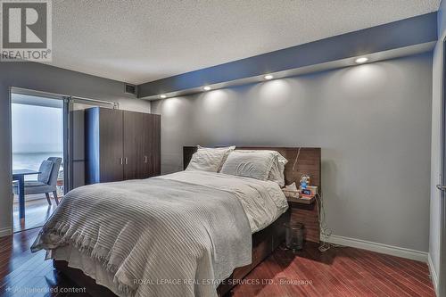 707 - 2267 Lake Shore Boulevard W, Toronto, ON - Indoor Photo Showing Bedroom