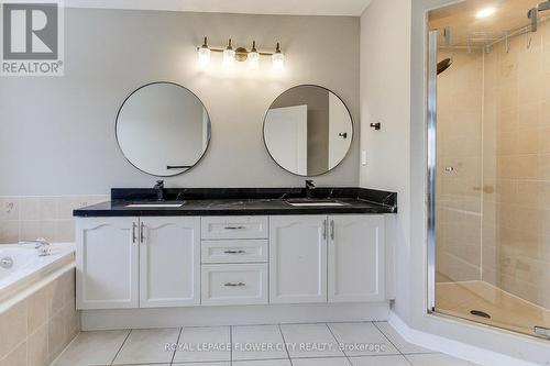 4826 Auckland Avenue, Mississauga, ON - Indoor Photo Showing Bathroom