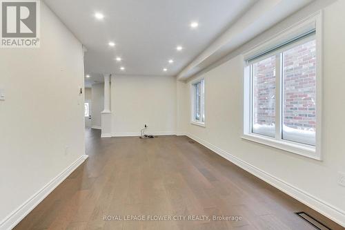 4826 Auckland Avenue, Mississauga, ON - Indoor Photo Showing Other Room