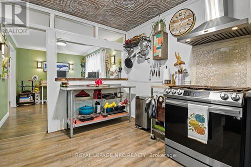 464 Gorham Road, Fort Erie (Ridgeway), ON - Indoor Photo Showing Bedroom