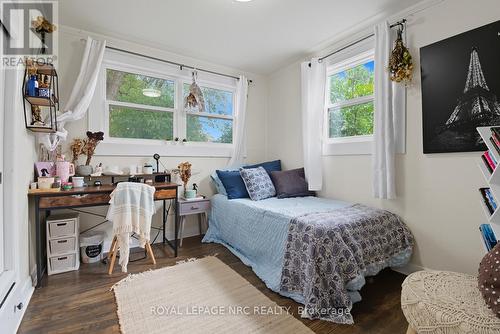 464 Gorham Road, Fort Erie (Ridgeway), ON - Indoor Photo Showing Garage