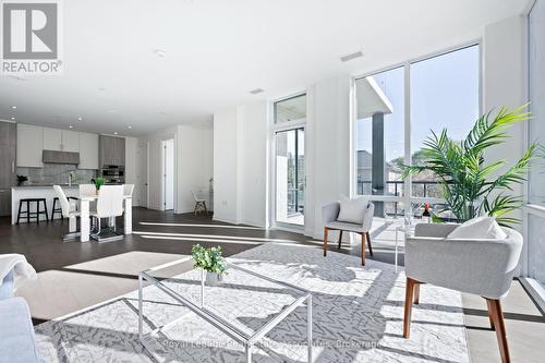Living Room - 209 - 42 Mill Street, Halton Hills, ON - Indoor Photo Showing Living Room