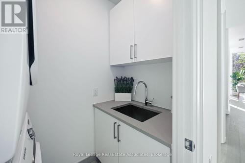 Laundry Room - 209 - 42 Mill Street, Halton Hills, ON - Indoor Photo Showing Kitchen
