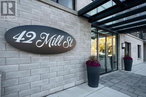 Front Entrance - 209 - 42 Mill Street, Halton Hills, ON - Outdoor With Exterior