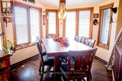 Dining Area - 