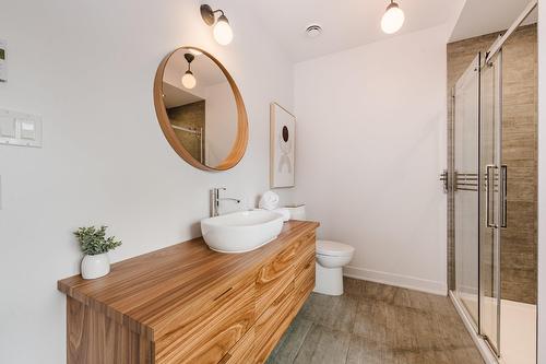 Salle de bains - 960 Rue Moquin, Chambly, QC - Indoor Photo Showing Bathroom