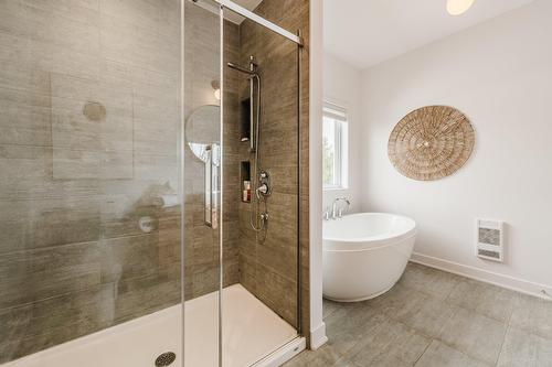 Salle de bains - 960 Rue Moquin, Chambly, QC - Indoor Photo Showing Bathroom