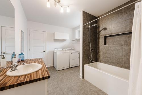 Salle de bains - 960 Rue Moquin, Chambly, QC - Indoor