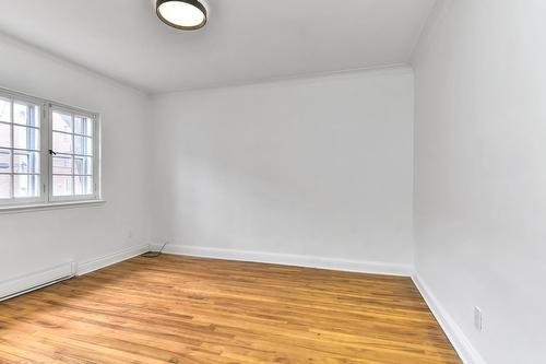 Chambre à coucher - 4126 Av. Van Horne, Montréal (Côte-Des-Neiges/Notre-Dame-De-Grâce), QC - Indoor Photo Showing Other Room