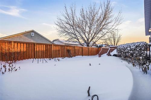 131 Norcross Crescent, Winnipeg, MB - Outdoor