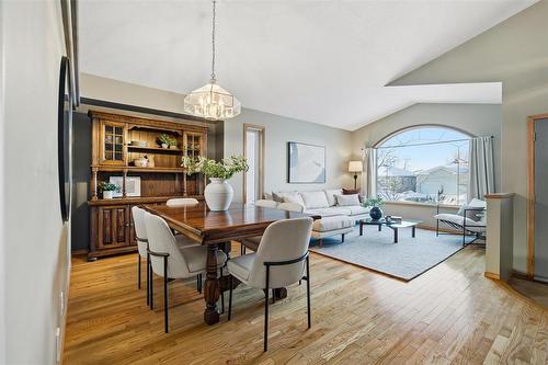 131 Norcross Crescent, Winnipeg, MB - Indoor