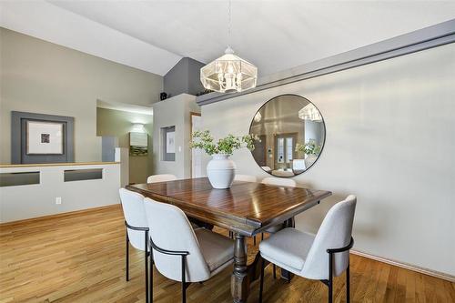 131 Norcross Crescent, Winnipeg, MB - Indoor Photo Showing Dining Room
