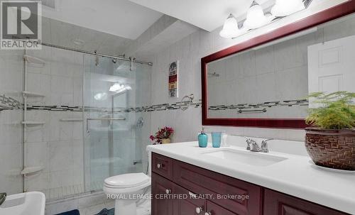 7736 Wildfern Drive, Mississauga, ON - Indoor Photo Showing Bathroom
