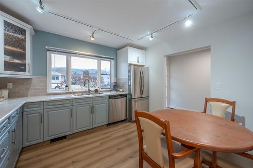 1483 Manitoba Street, Penticton, BC - Indoor