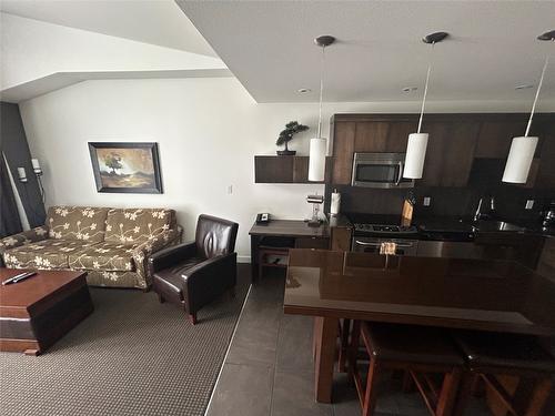 413-400 Stemwinder Drive, Kimberley, BC - Indoor